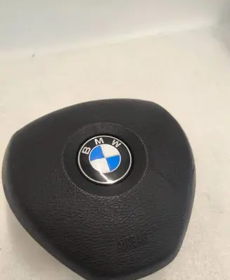Steering wheel airbag