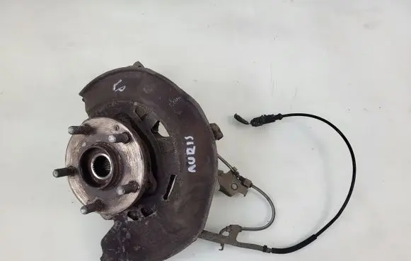 Toyota Auris 150 Front wheel hub