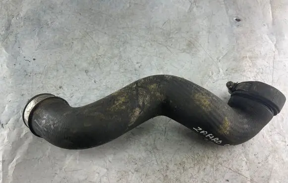 Opel Zafira A Intercooler hose/pipe 8e0145737e