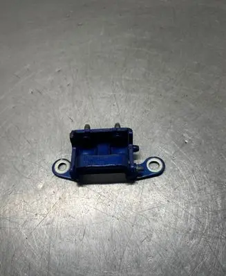 Renault Kadjar Rear door upper hinge 688346530R