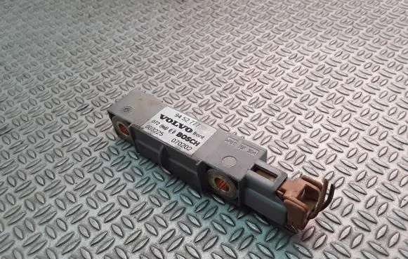 Volvo V70 Airbag deployment crash/impact sensor 9452777