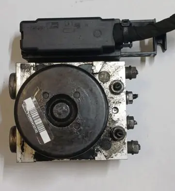 Volkswagen Golf VI ABS Pump 1K0614517BD 1K0907379AD