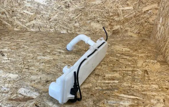Opel Vivaro Windshield washer fluid reservoir/tank 9809803680