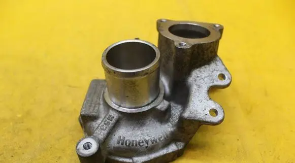 Nissan Qashqai Turbo 144106351R