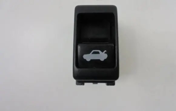 Nissan Altima Tailgate/boot open switch button 