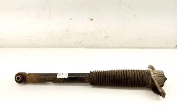 Hyundai Tucson TL Rear shock absorber/damper 55300D7000