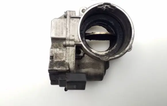 Volkswagen PASSAT B6 Throttle valve 03G128063C