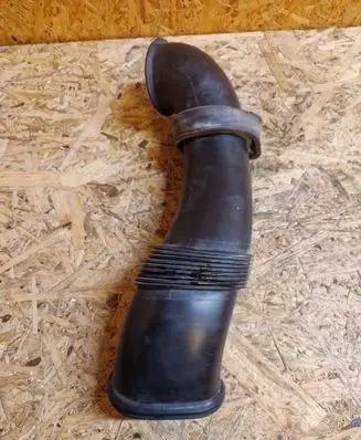 Audi Q7 4L Air intake duct part 7L6129752B 7L6129609