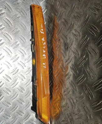 Mitsubishi Lancer Front indicator light 0460443