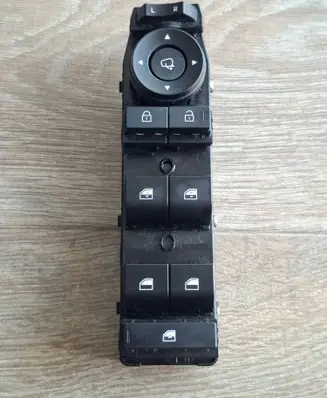 Hyundai Kona II Electric window control switch 93572BE470