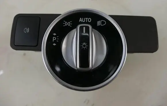Mercedes-Benz E W212 Light switch A2129050551