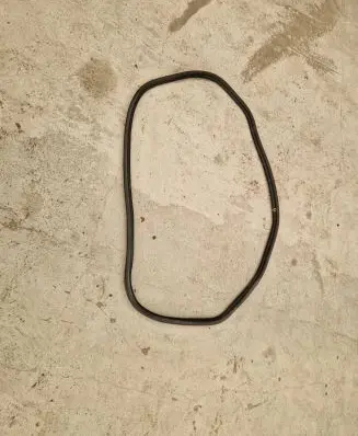 Trunk rubber seal (body)