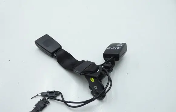 Audi A1 Middle seatbelt buckle (rear) 8X4857739C