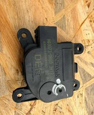 Hyundai i40 Air flap motor/actuator H400730880