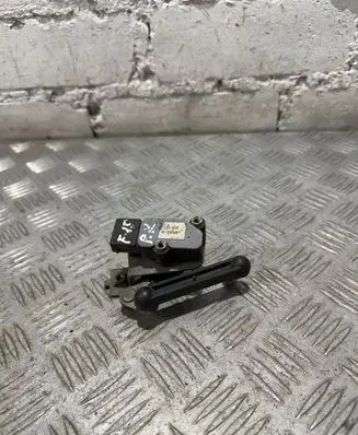 BMW X5 F15 Front height sensor lever 6867646
