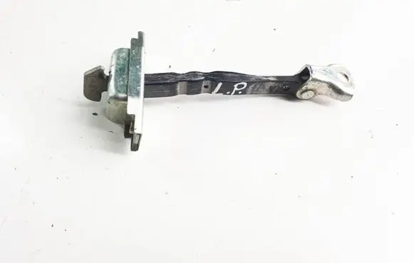 Toyota RAV 4 (XA40) Front door check strap stopper 