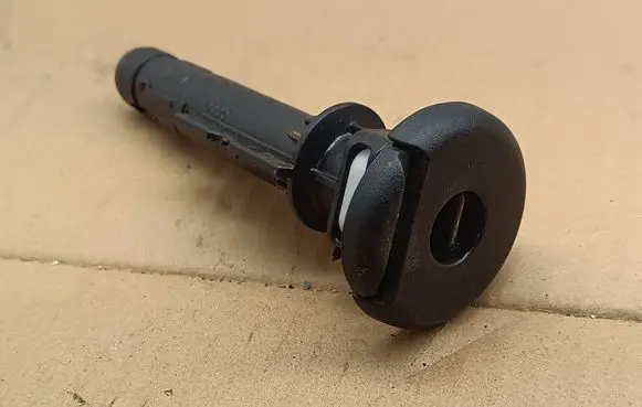 Jeep Grand Cherokee Seat trim 1NE83