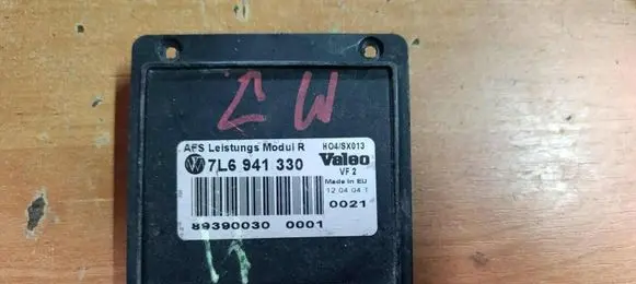 Volkswagen Touareg I Voltage converter/converter module H04SX013 89390030 7L6941330