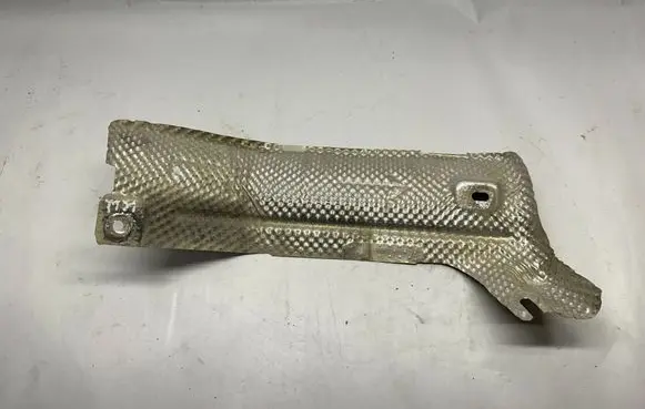 Ford Mustang VI Heat shield in engine bay FR3B63114A57AB