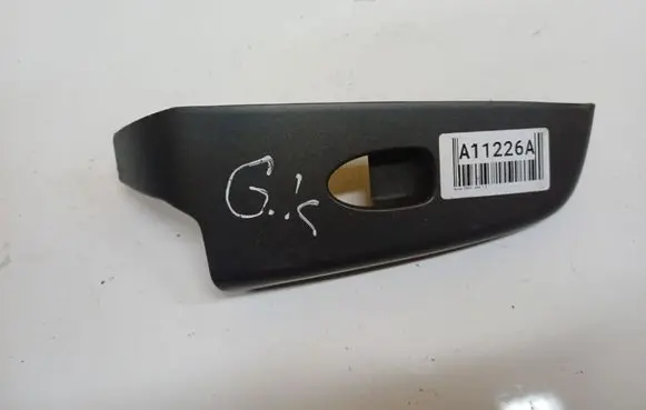 Honda Civic Front door window switch trim SNB600