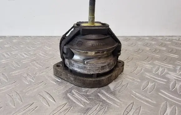 Audi A8 S8 D2 4D Gearbox mount 4D0399151B