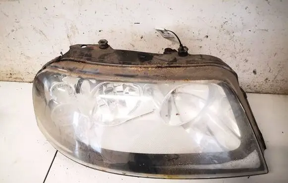 Seat Alhambra (Mk1) Headlight/headlamp 7M8941016M 0301182612