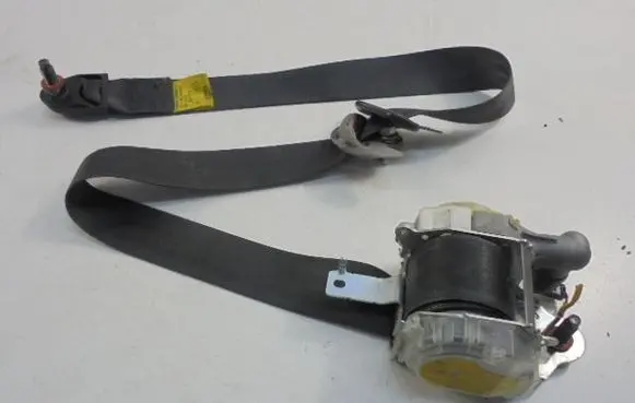 Hyundai i30 Set of seat belts 888102L700