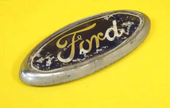 Ford Fiesta Manufacturer badge logo/emblem 95FB-425A52-AB 95FB425A52AB