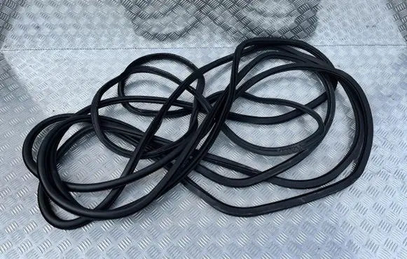 Volkswagen ID.3 Front door rubber seal VW17254