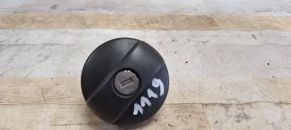 Peugeot 807 Fuel tank filler cap 