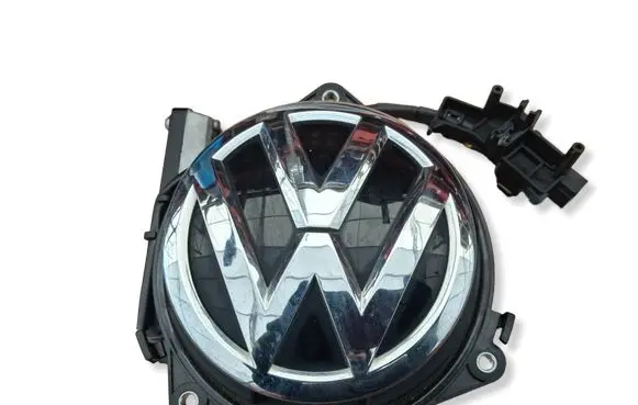 Volkswagen PASSAT B8 Tailgate handle with camera 3G0827469AQ