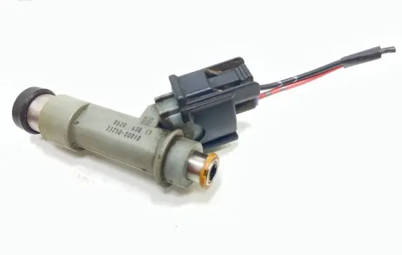 Toyota Aygo AB10 Fuel injector 2325000010 052063017