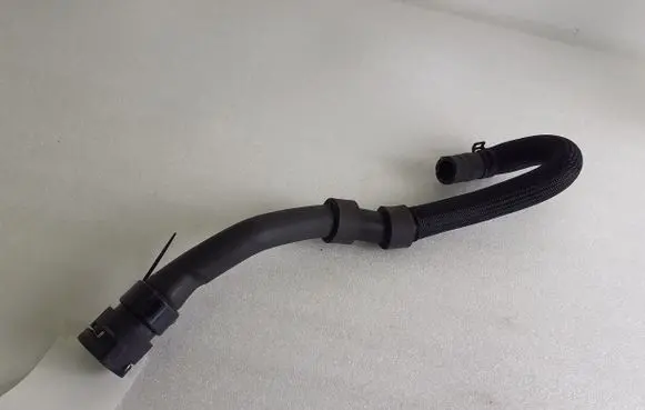 Jaguar E-Pace Engine coolant pipe/hose S0000379