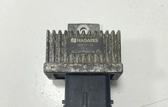 Renault Megane III Glow plug pre-heat relay 9640469680 9640469680A
