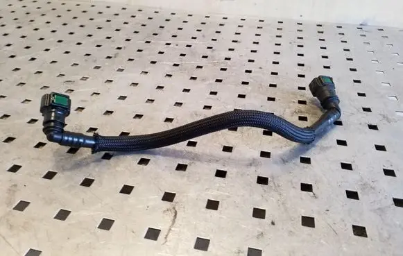 Nissan X-Trail T32 Fuel line/pipe/hose 