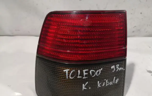 Seat Toledo I (1L) Rear/tail lights 1L0945095F
