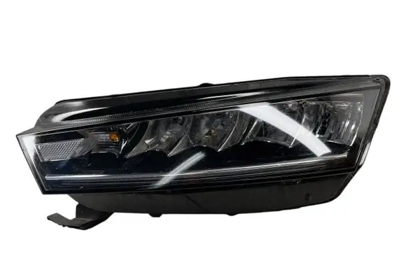 Skoda Octavia Mk4 Headlight/headlamp 5E4941015 03011823100