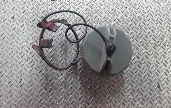 Mercedes-Benz ML W163 Fuel tank filler cap 