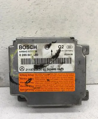 Mercedes-Benz CLS C219 Airbag control unit/module A2118702626 0285001580 0604060019