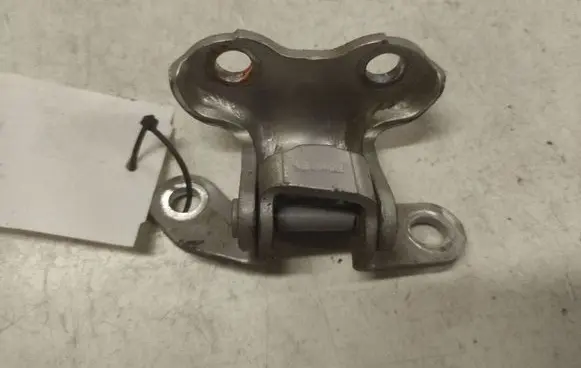 Toyota Corolla Verso AR10 Rear door upper hinge