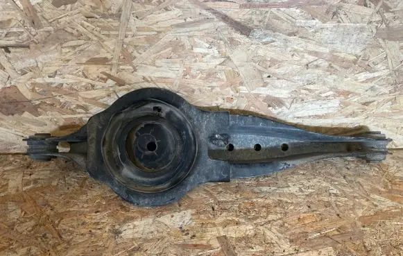 Volvo XC60 Rear control arm 31429120 15W333