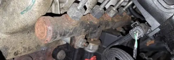 Ford S-MAX Fuel main line pipe