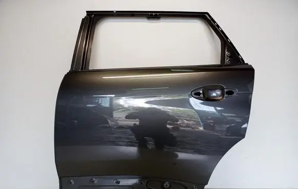 Peugeot 5008 II Rear door