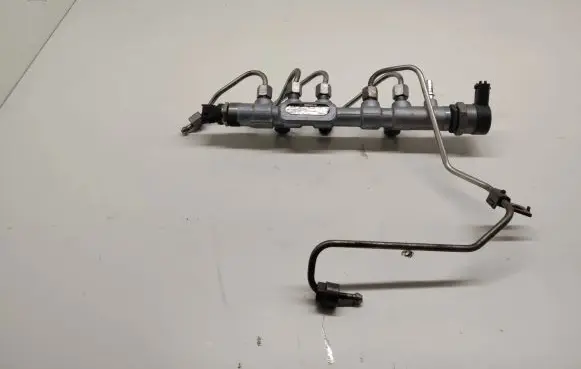 Land Rover Discovery Sport Fuel main line pipe G4D39D280AA 0445214332 1000248
