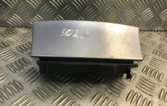 Mercedes-Benz C W203 Car ashtray 2036800852