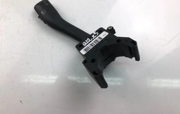Volkswagen Sharan Indicator stalk 4B0953503F