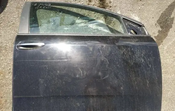 Fiat Croma Front door juodos