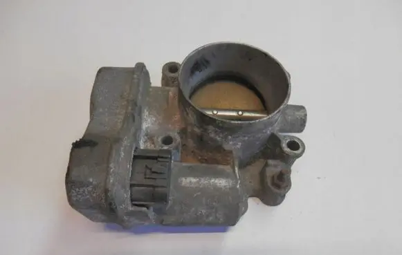 Opel Signum Throttle valve 33206B4123