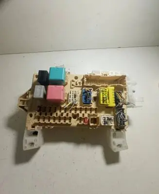 Toyota Corolla Verso E121 Fuse box set 892210F010 2271808531 07070317082201