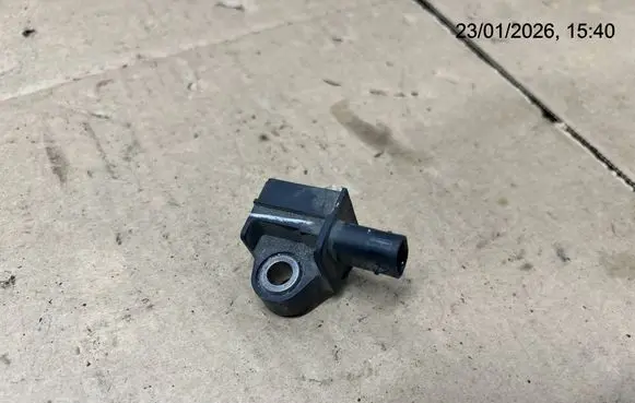 Chrysler Pacifica Airbag deployment crash/impact sensor 68230207AA